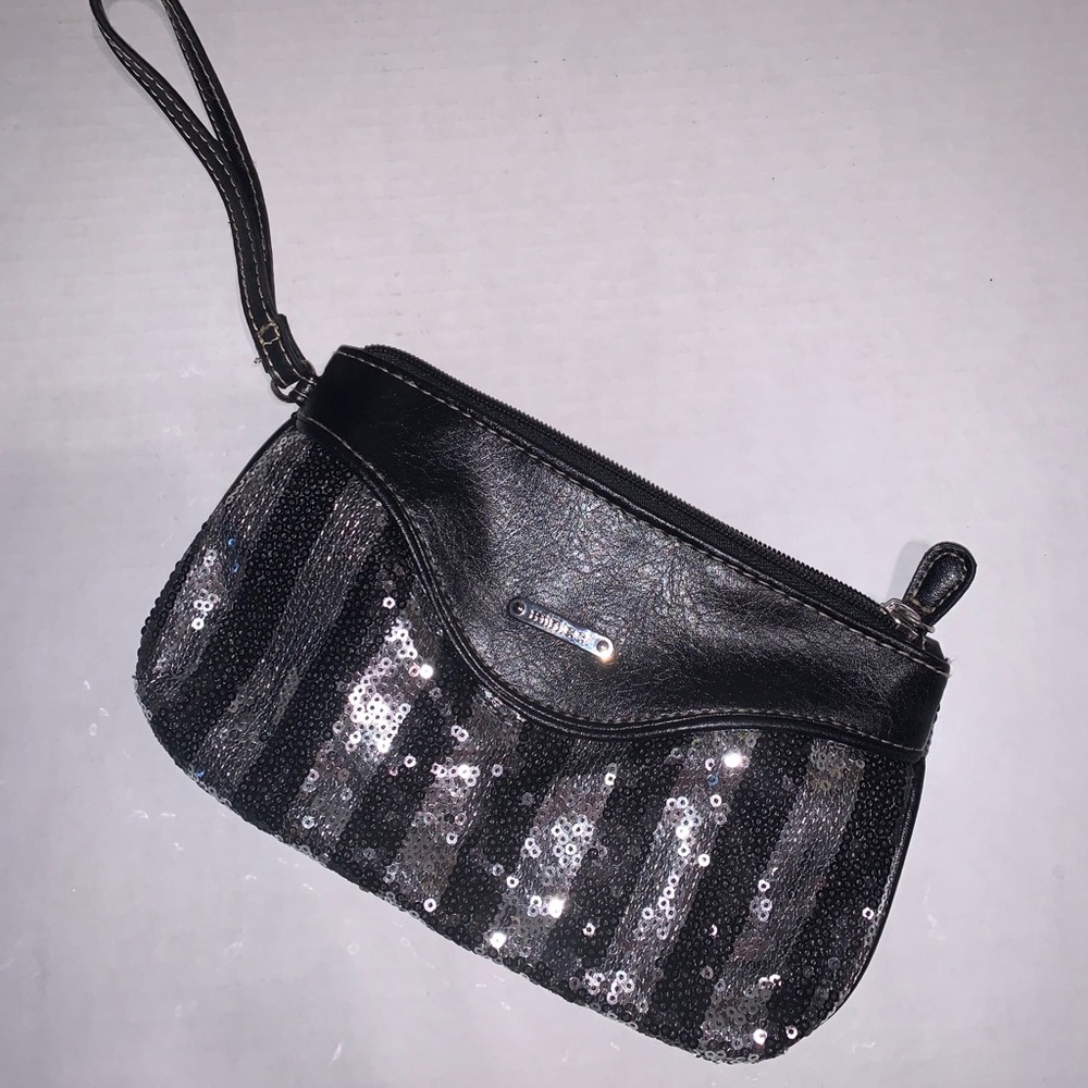 Sequined purse/wristlet